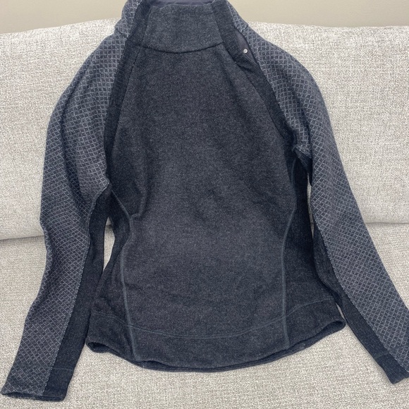 Women’s Prana Sweater - Picture 3 of 4